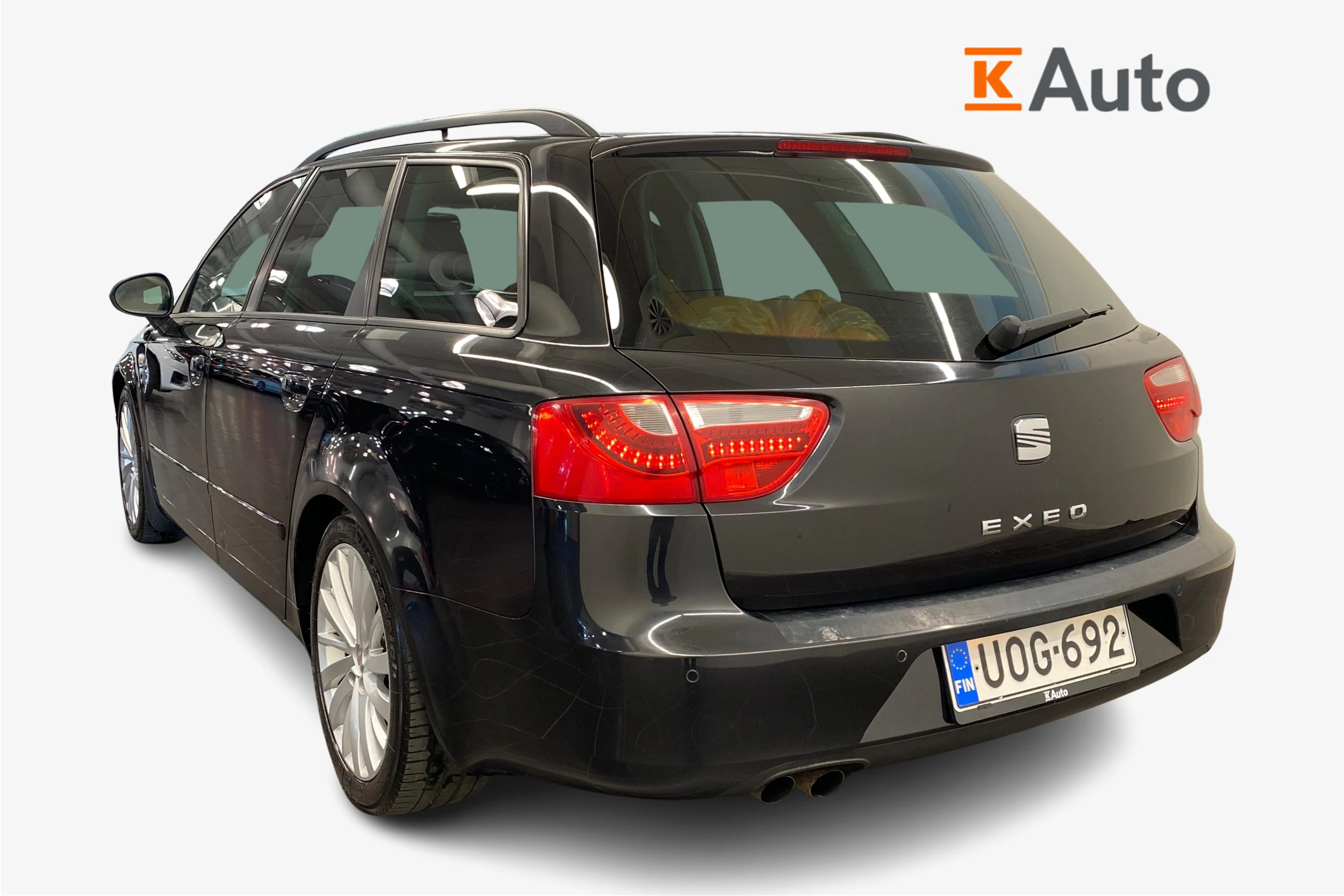 Musta SEAT Exeo ST 2012 kuva 2.