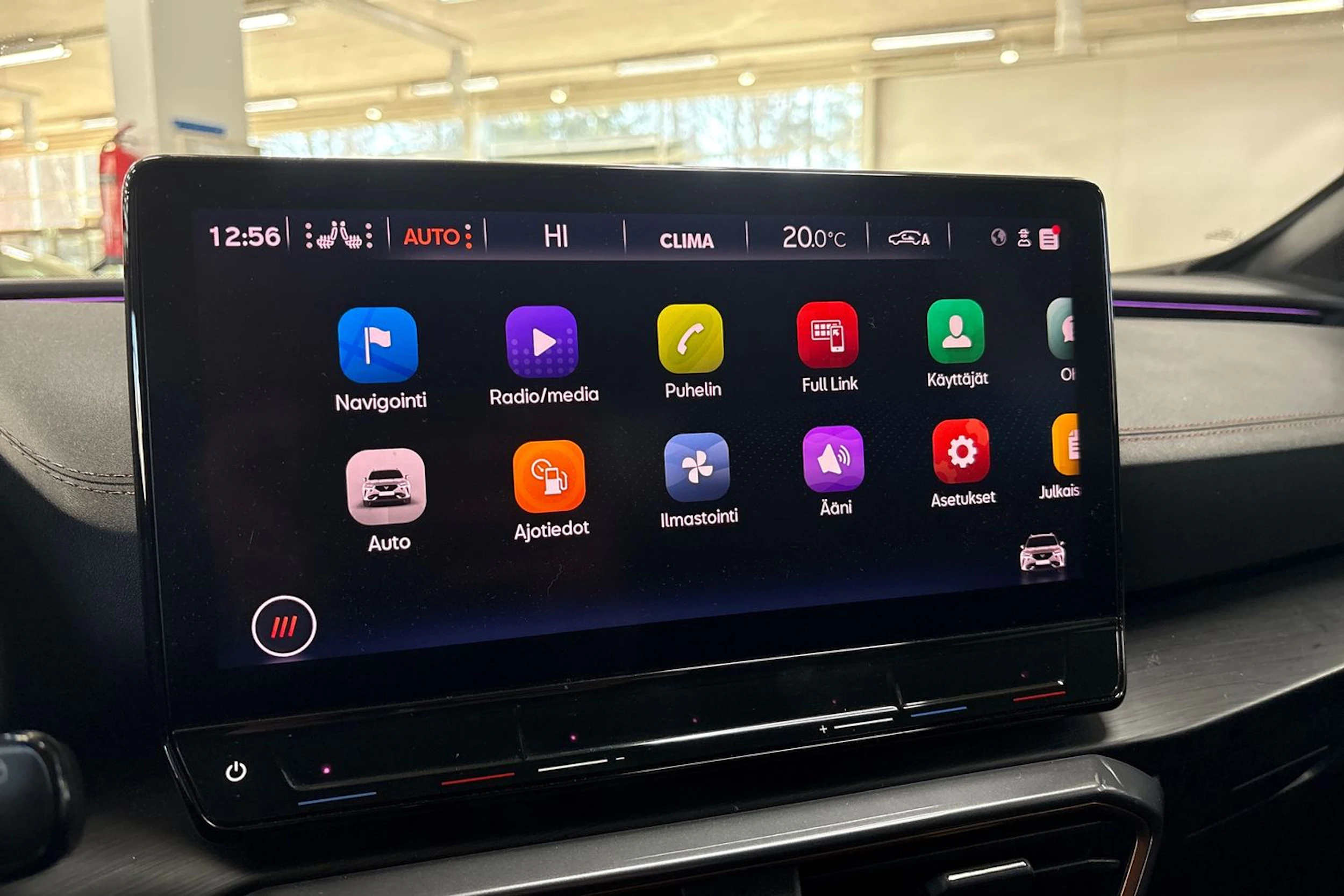 Harmaa SEAT Formentor 2021 kuva 17.