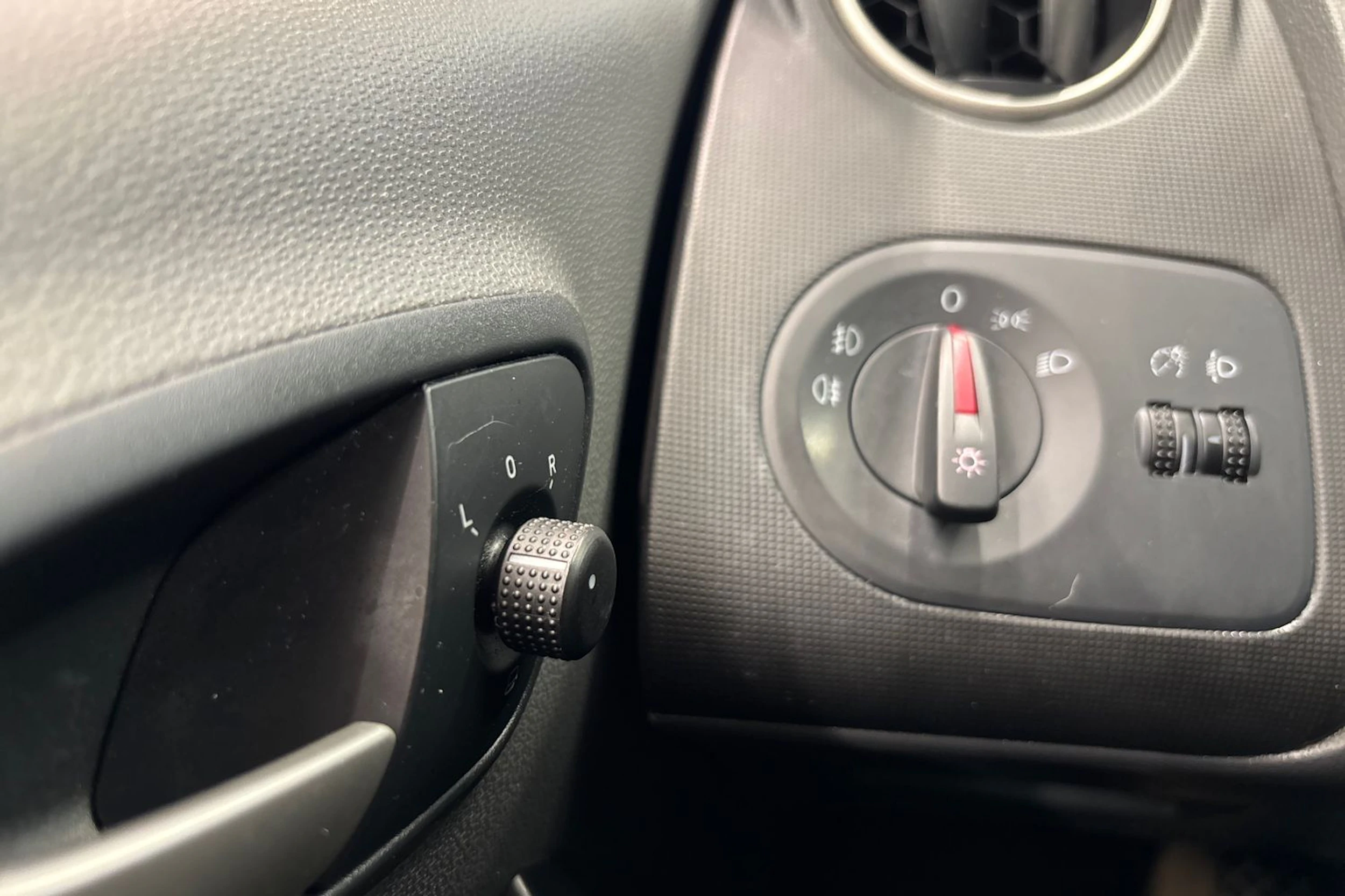 Musta SEAT IBIZA 2011 kuva 19.