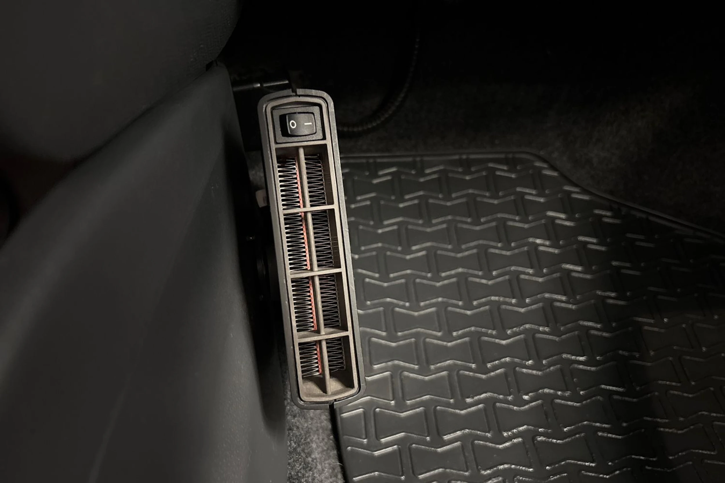 Musta SEAT IBIZA 2011 kuva 24.