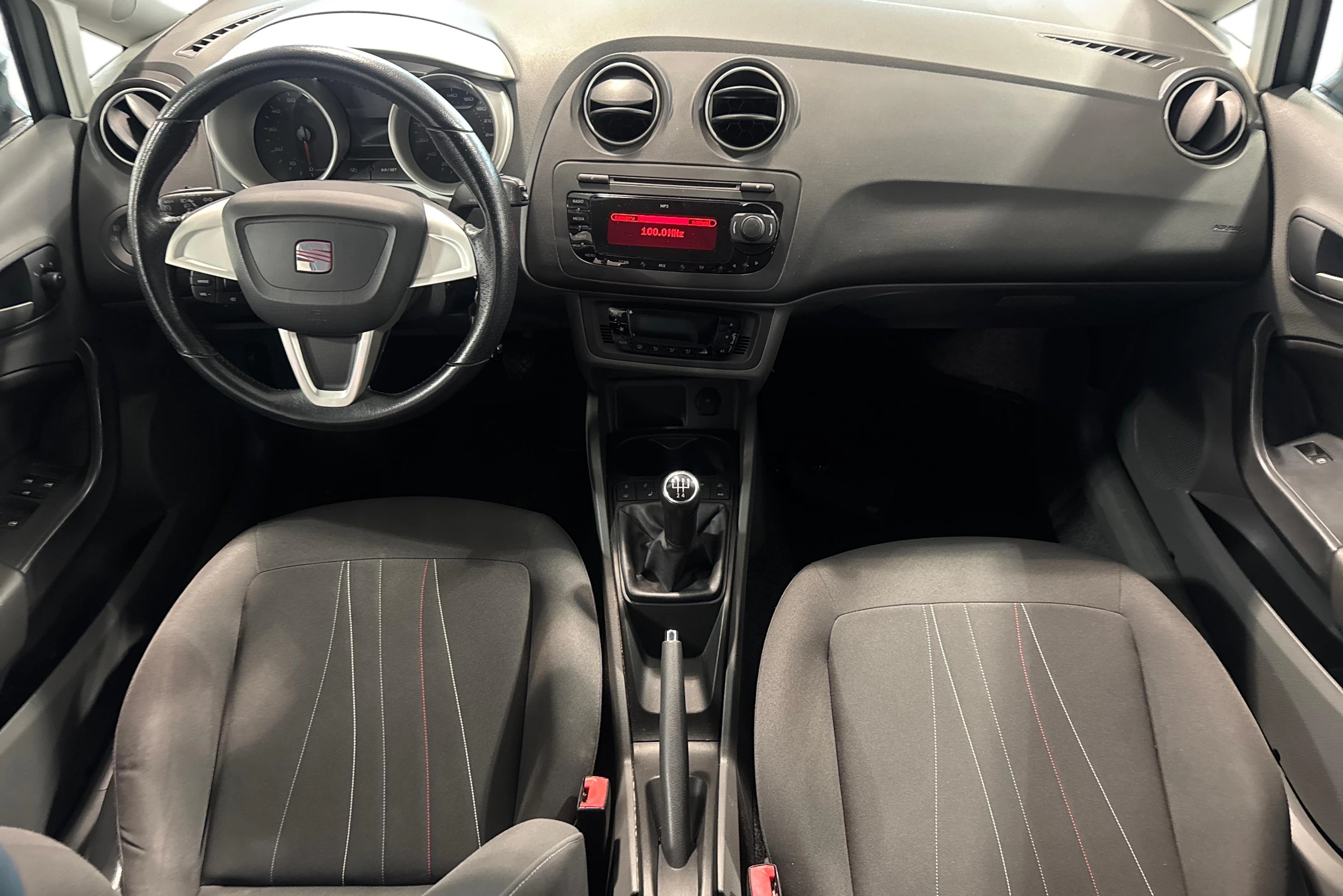 met. hopea SEAT Ibiza 2012 kuva 7.