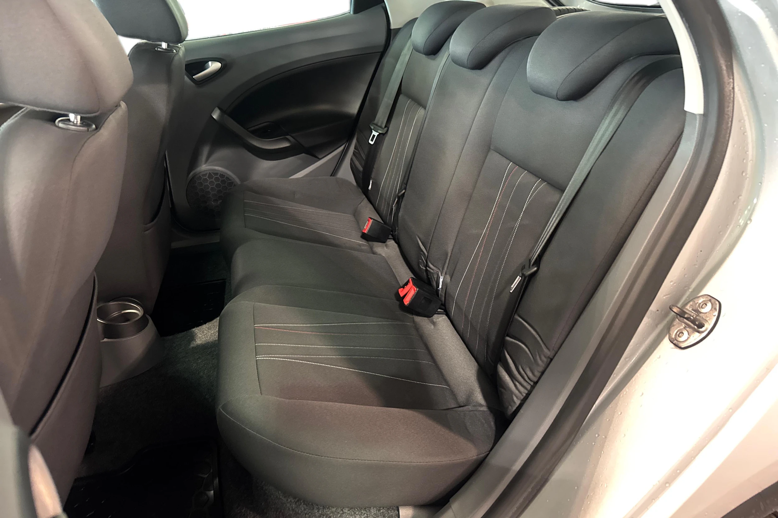 met. hopea SEAT Ibiza 2012 kuva 8.