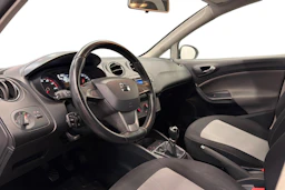 Valkoinen SEAT Ibiza 2014 kuva 6.