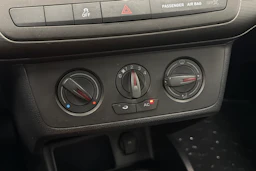 Valkoinen SEAT Ibiza 2014 kuva 18.