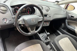 punainen SEAT Ibiza 2015 kuva 6.