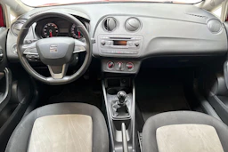 punainen SEAT Ibiza 2015 kuva 7.