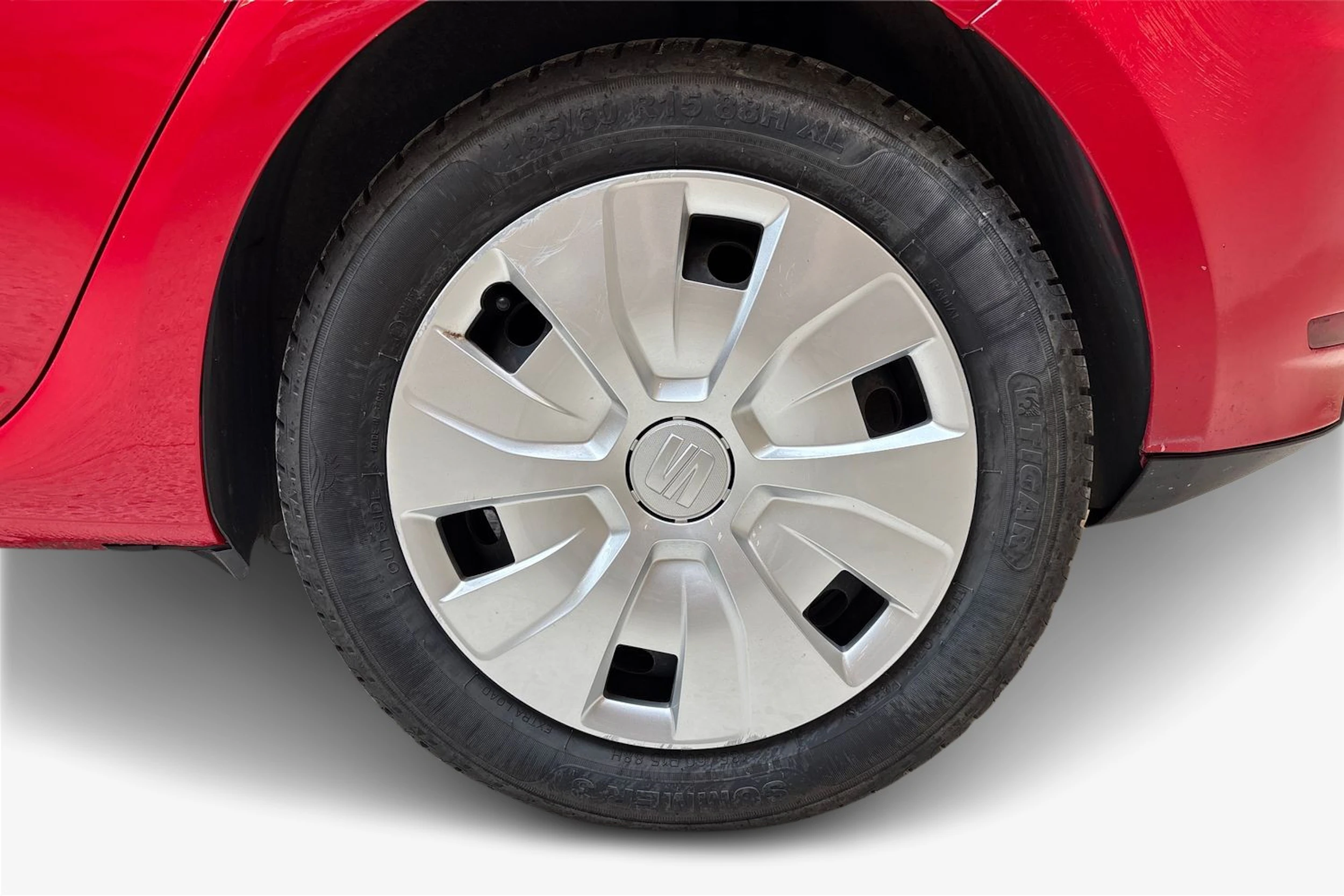 punainen SEAT Ibiza 2015 kuva 9.