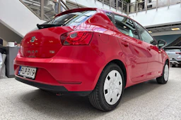 punainen SEAT Ibiza 2015 kuva 19.