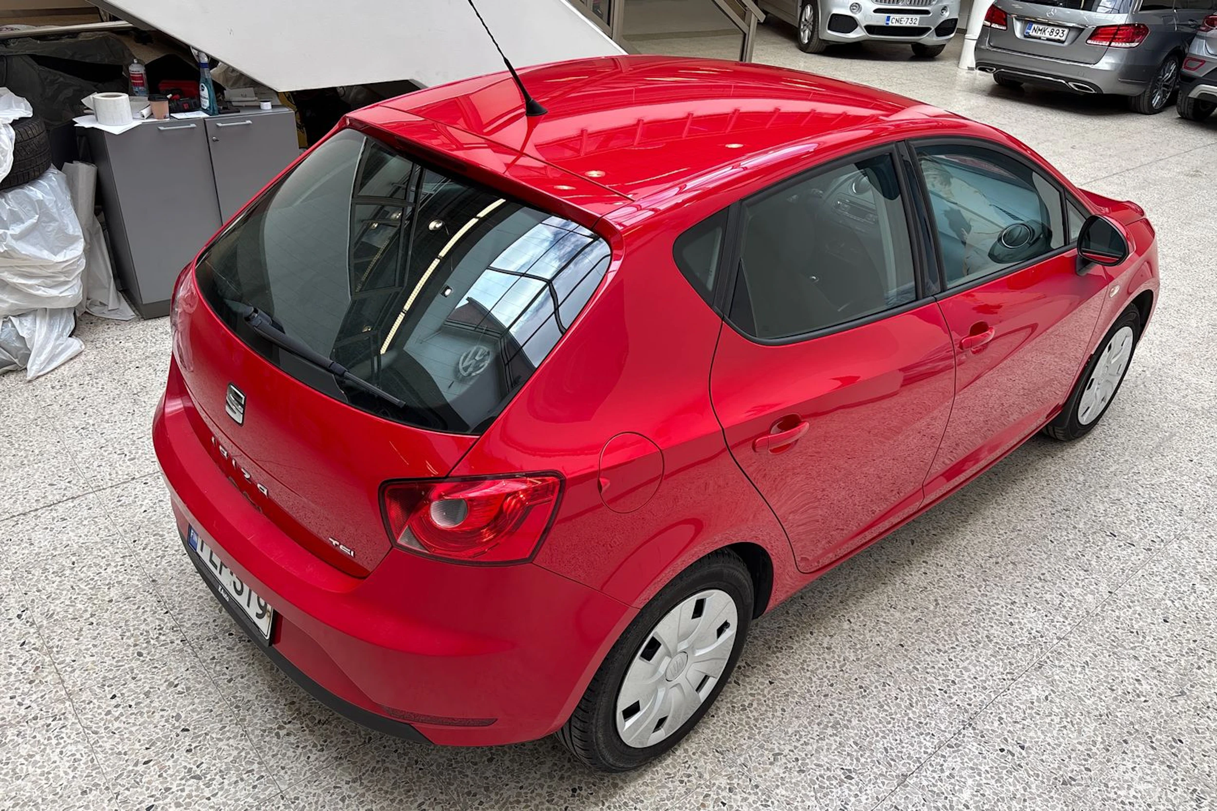 punainen SEAT Ibiza 2015 kuva 20.