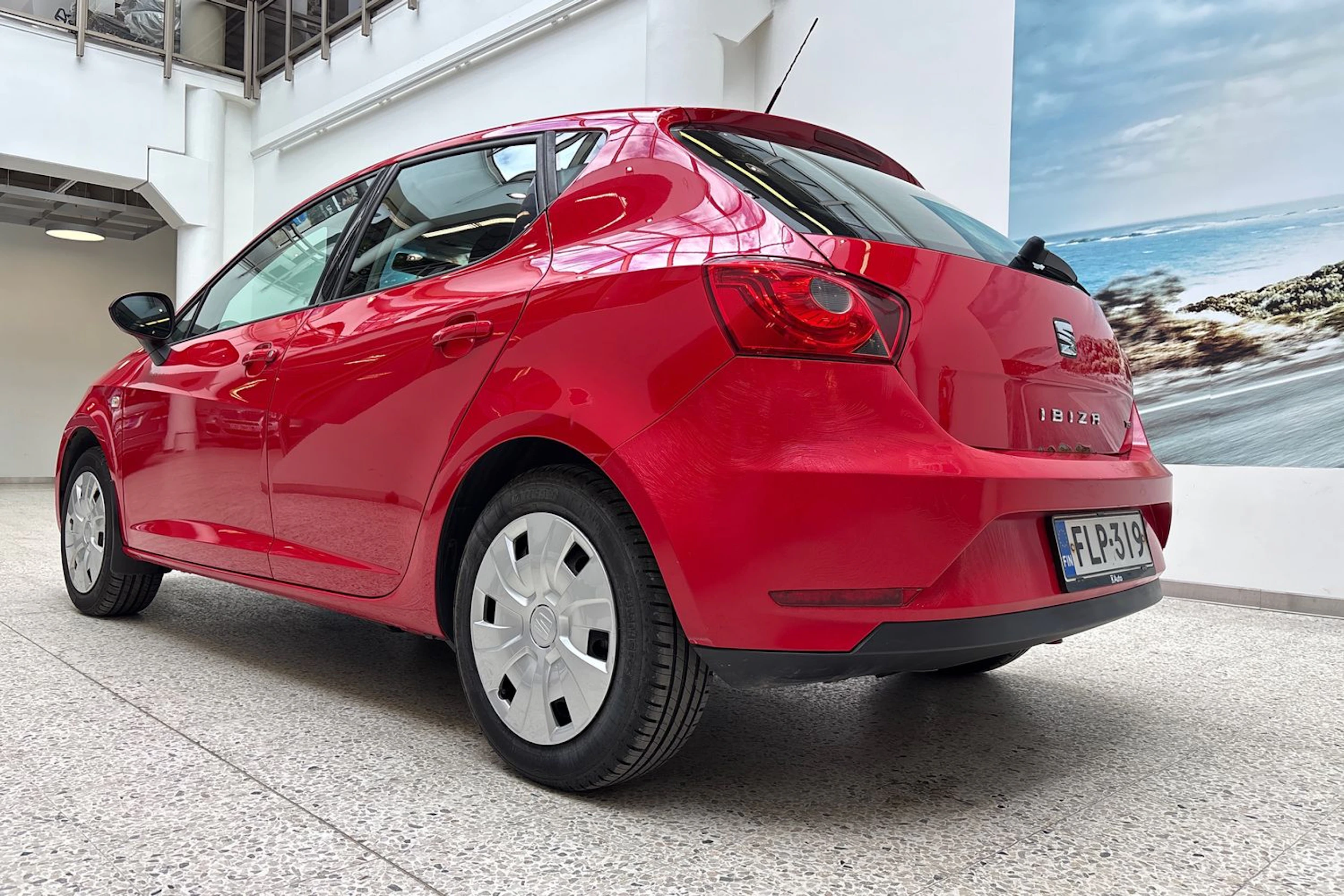 punainen SEAT Ibiza 2015 kuva 21.