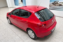 punainen SEAT Ibiza 2015 kuva 22.