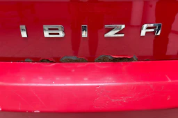 punainen SEAT Ibiza 2015 kuva 28.