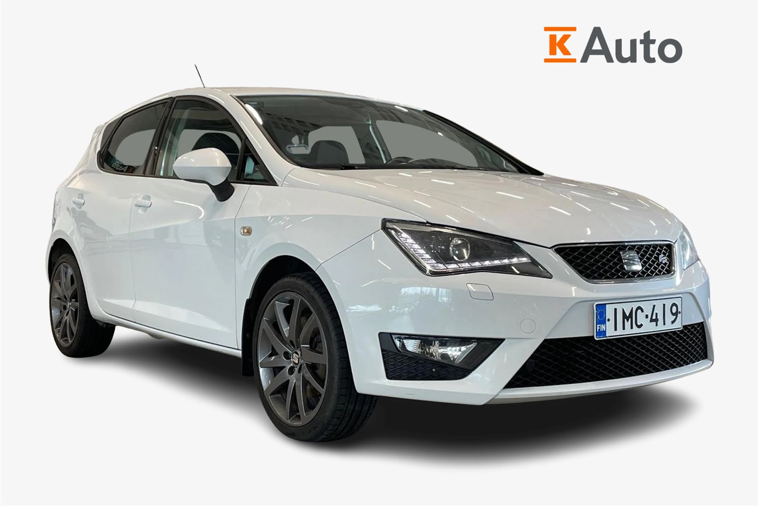 valkoinen SEAT Ibiza 2015 kuva 1.