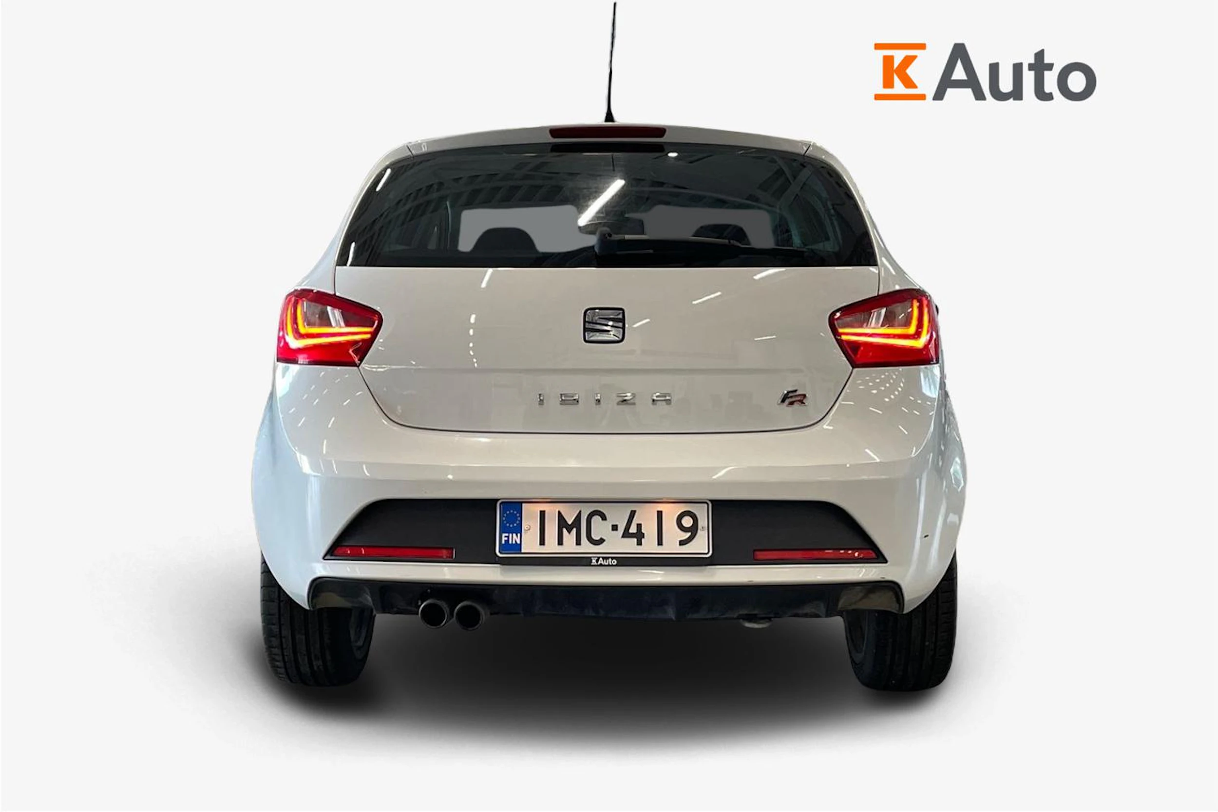valkoinen SEAT Ibiza 2015 kuva 4.