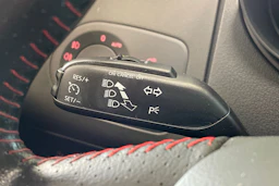 valkoinen SEAT Ibiza 2015 kuva 19.