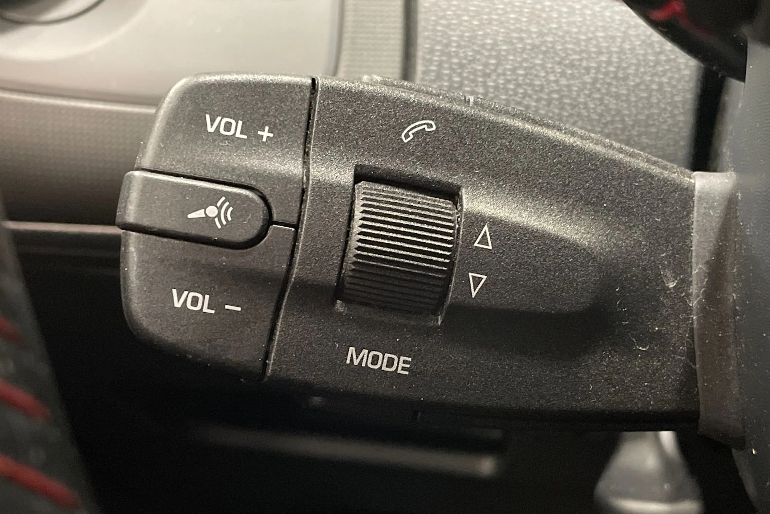 valkoinen SEAT Ibiza 2015 kuva 20.