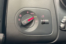 valkoinen SEAT Ibiza 2015 kuva 27.
