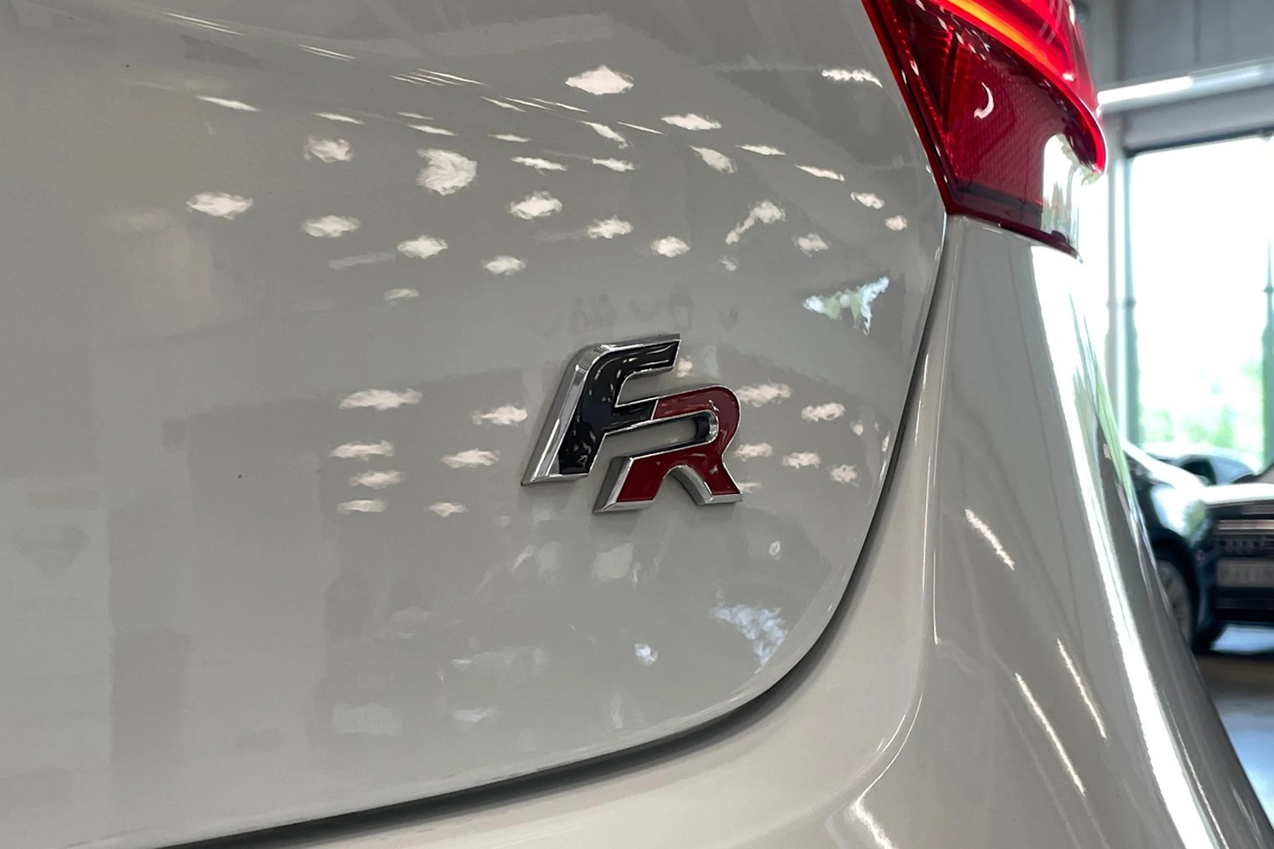 valkoinen SEAT Ibiza 2015 kuva 31.
