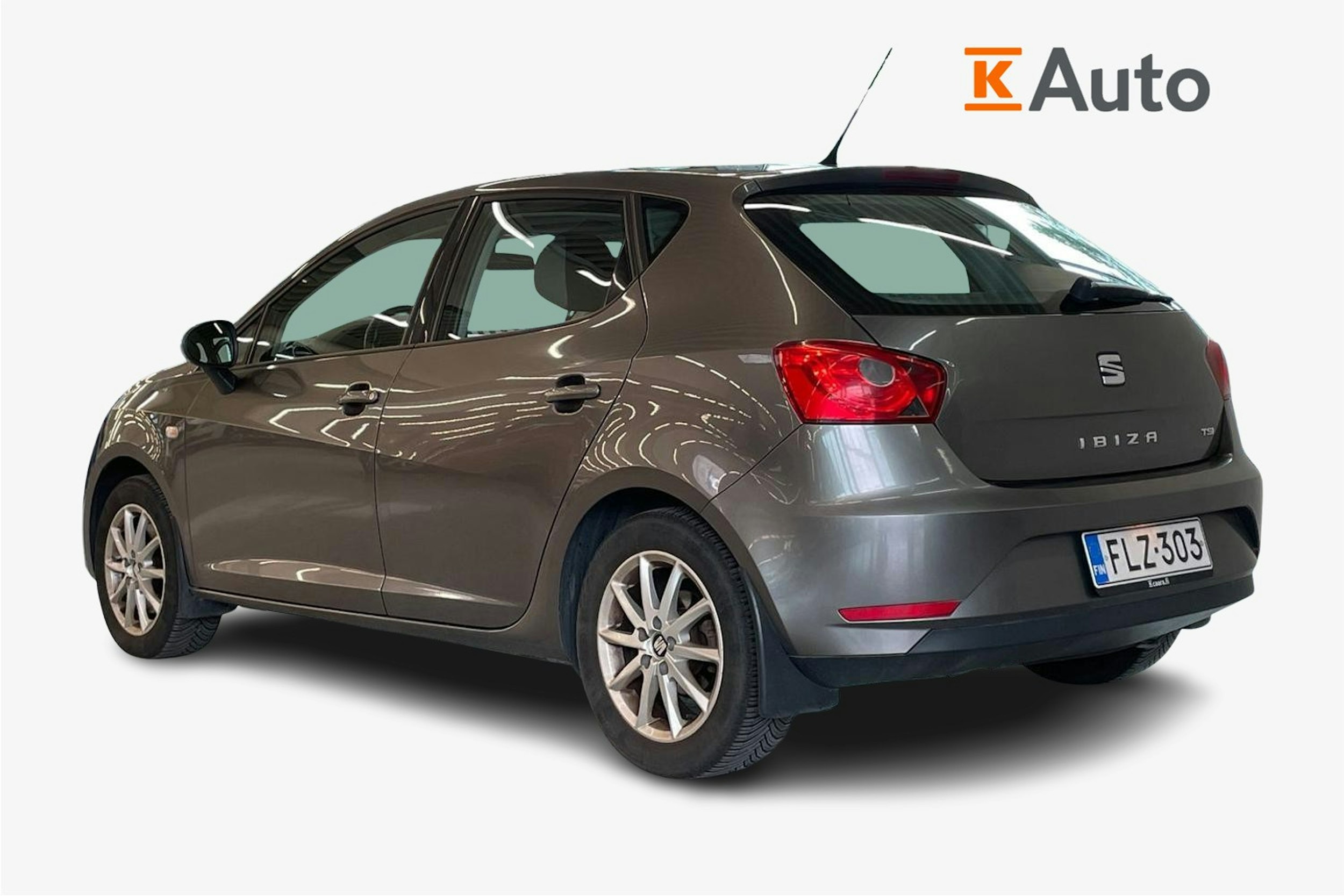 harmaa SEAT Ibiza 2016 kuva 2.