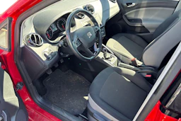 Punainen SEAT IBIZA 2016 kuva 3.