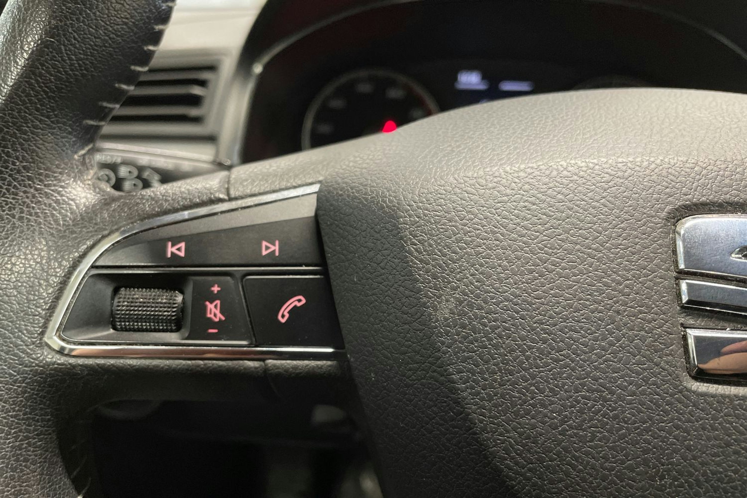 met. musta SEAT Ibiza 2017 kuva 22.