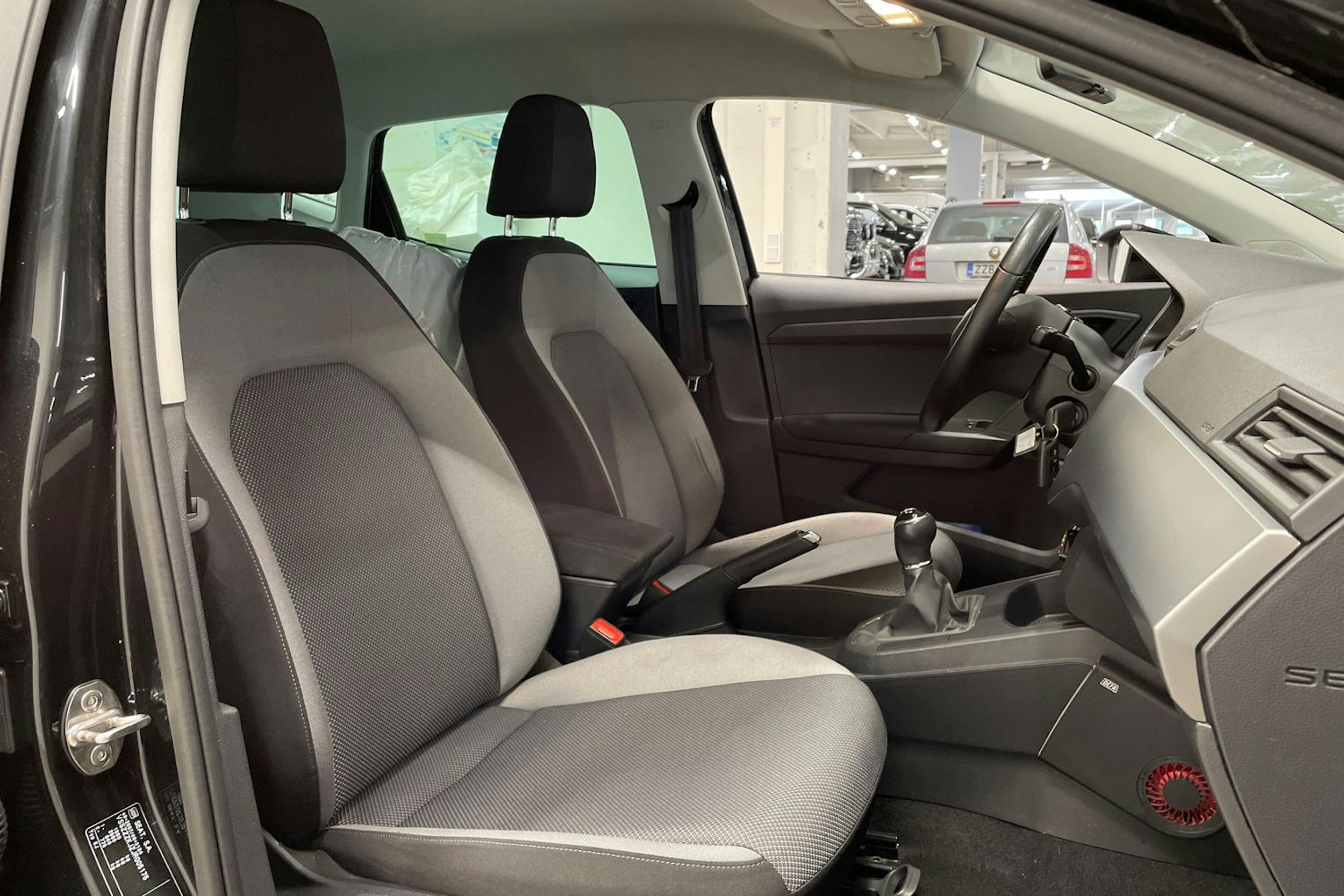 met. musta SEAT Ibiza 2017 kuva 24.