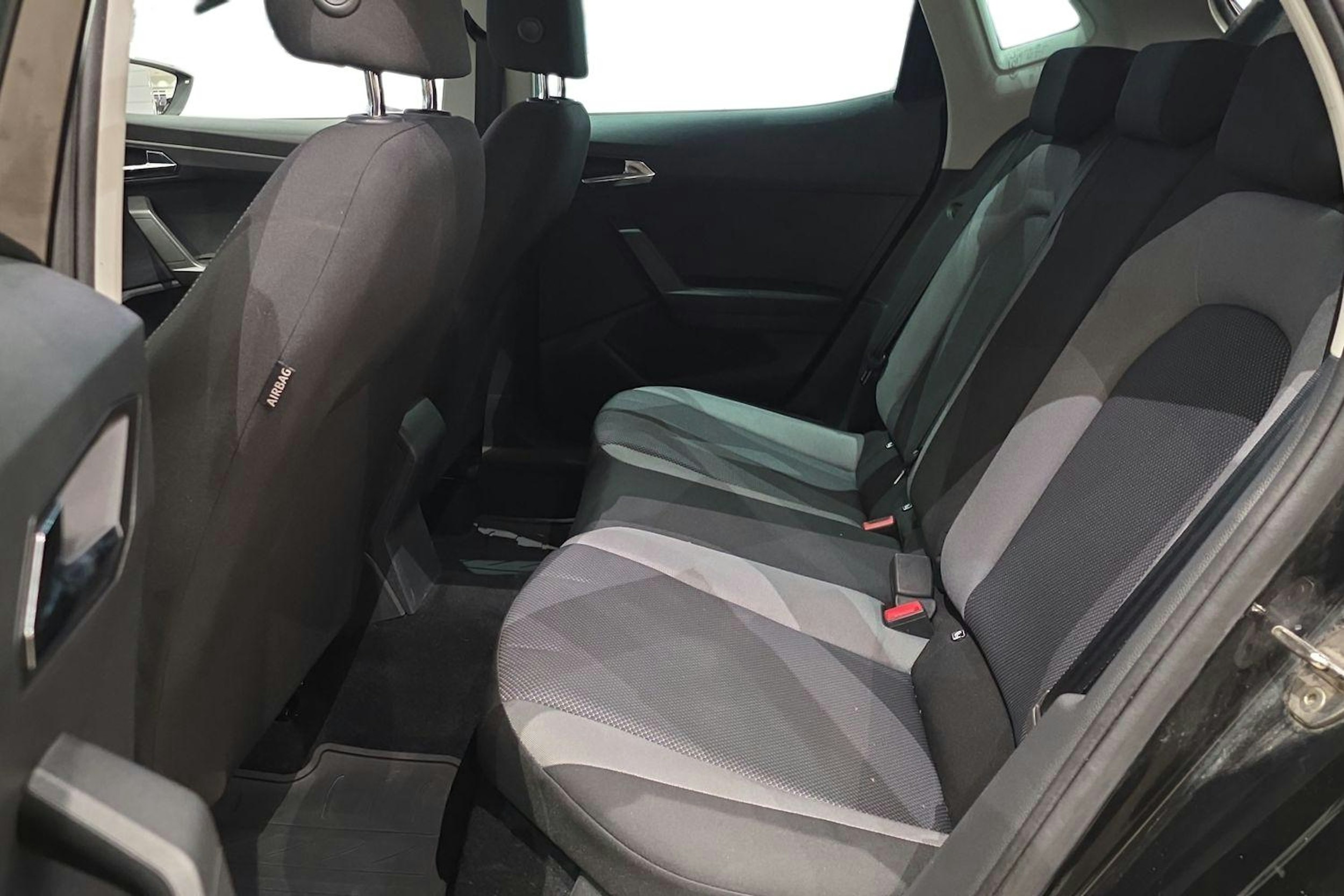 musta SEAT Ibiza 2018 kuva 10.