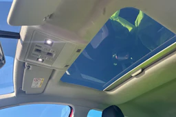 punainen SEAT Ibiza 2018 kuva 11.