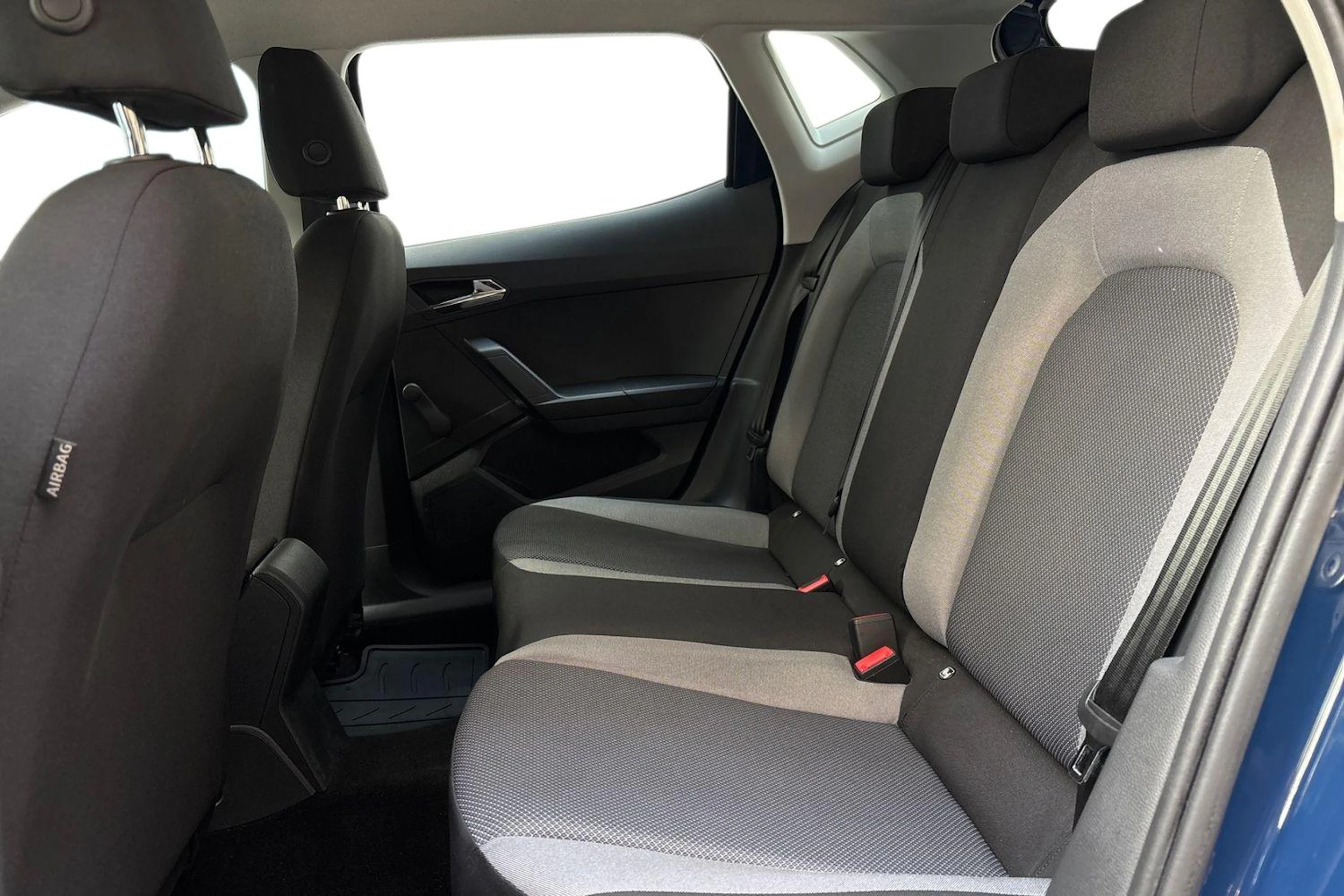 sininen SEAT Ibiza 2018 kuva 8.