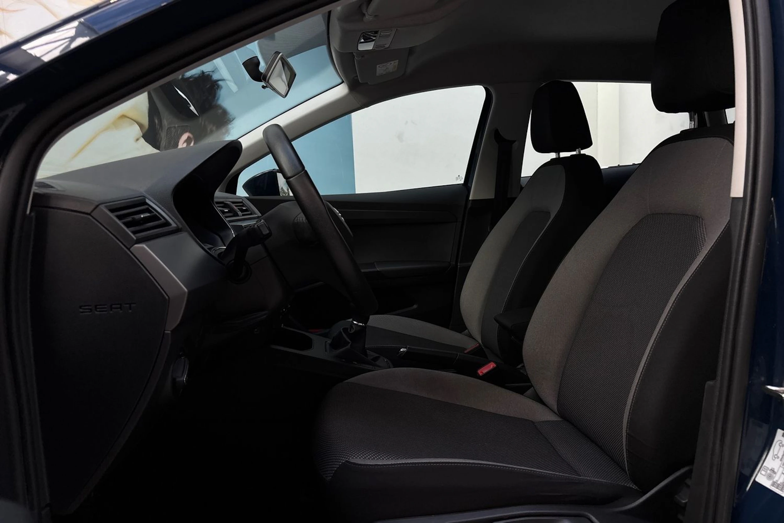sininen SEAT Ibiza 2018 kuva 11.