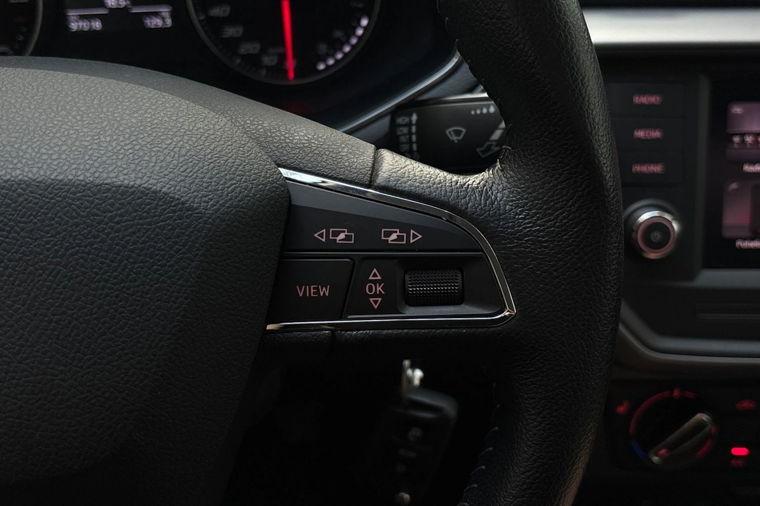sininen SEAT Ibiza 2018 kuva 14.
