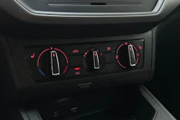 sininen SEAT Ibiza 2018 kuva 17.