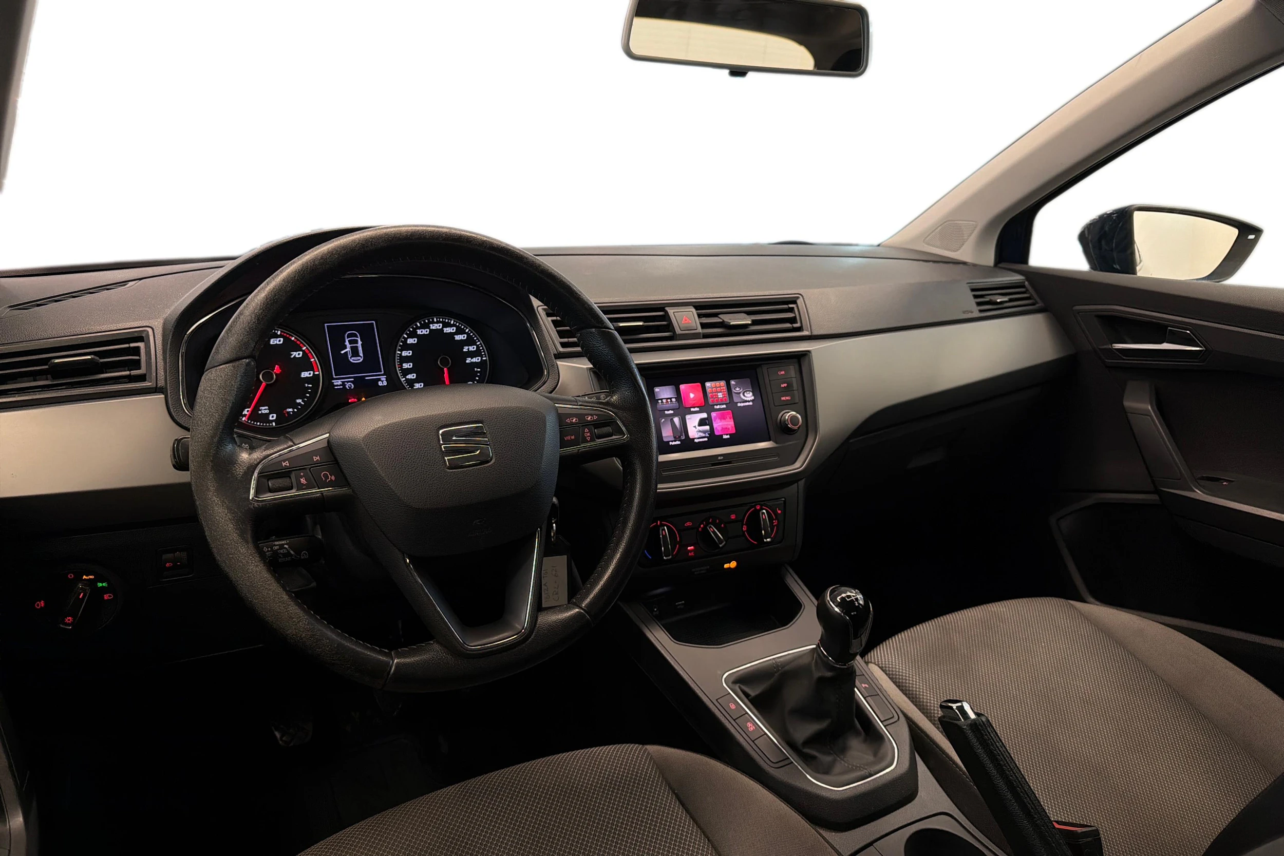 sininen SEAT Ibiza 2018 kuva 9.