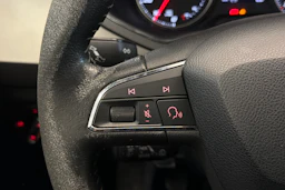 sininen SEAT Ibiza 2018 kuva 18.