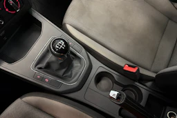 sininen SEAT Ibiza 2018 kuva 23.