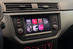 sininen SEAT Ibiza 2018 kuva 25.