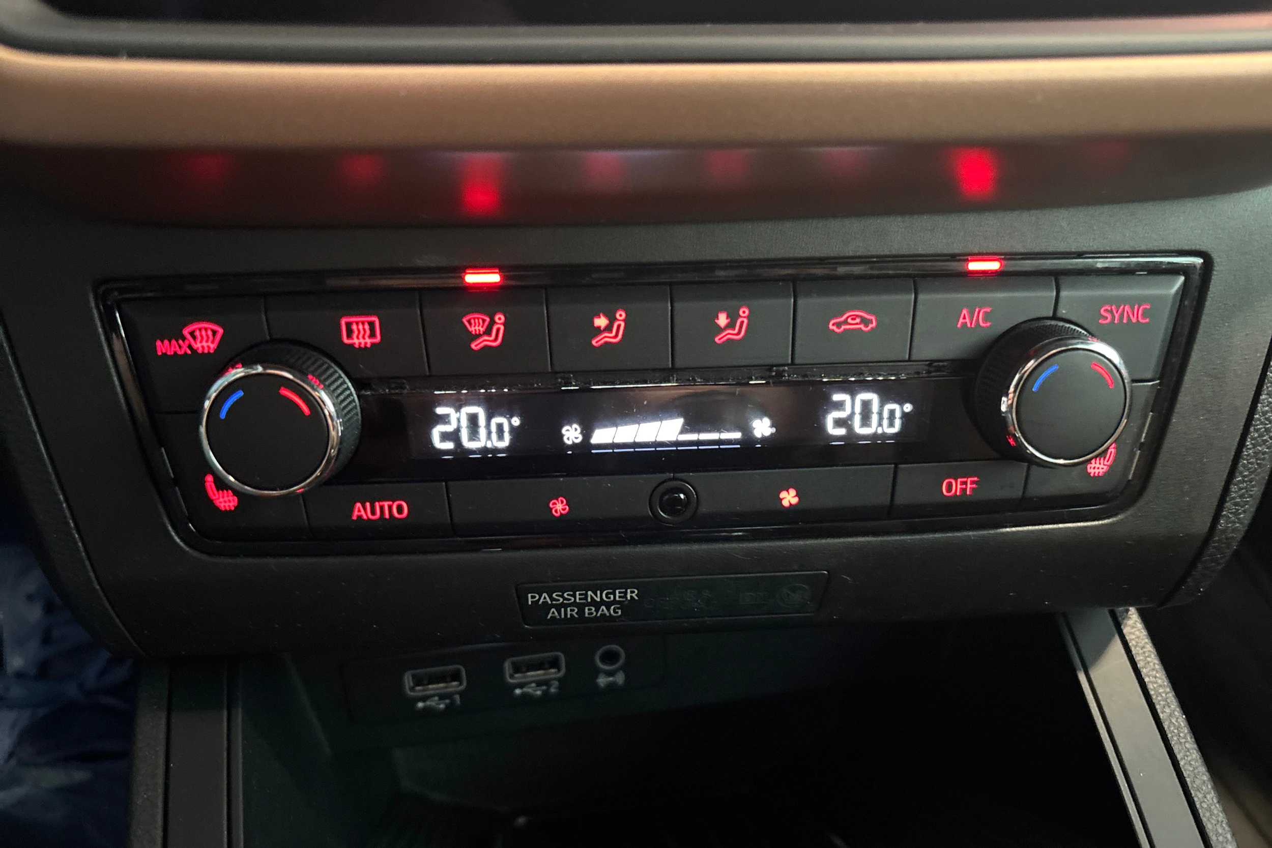 harmaa SEAT Ibiza 2018 kuva 19.