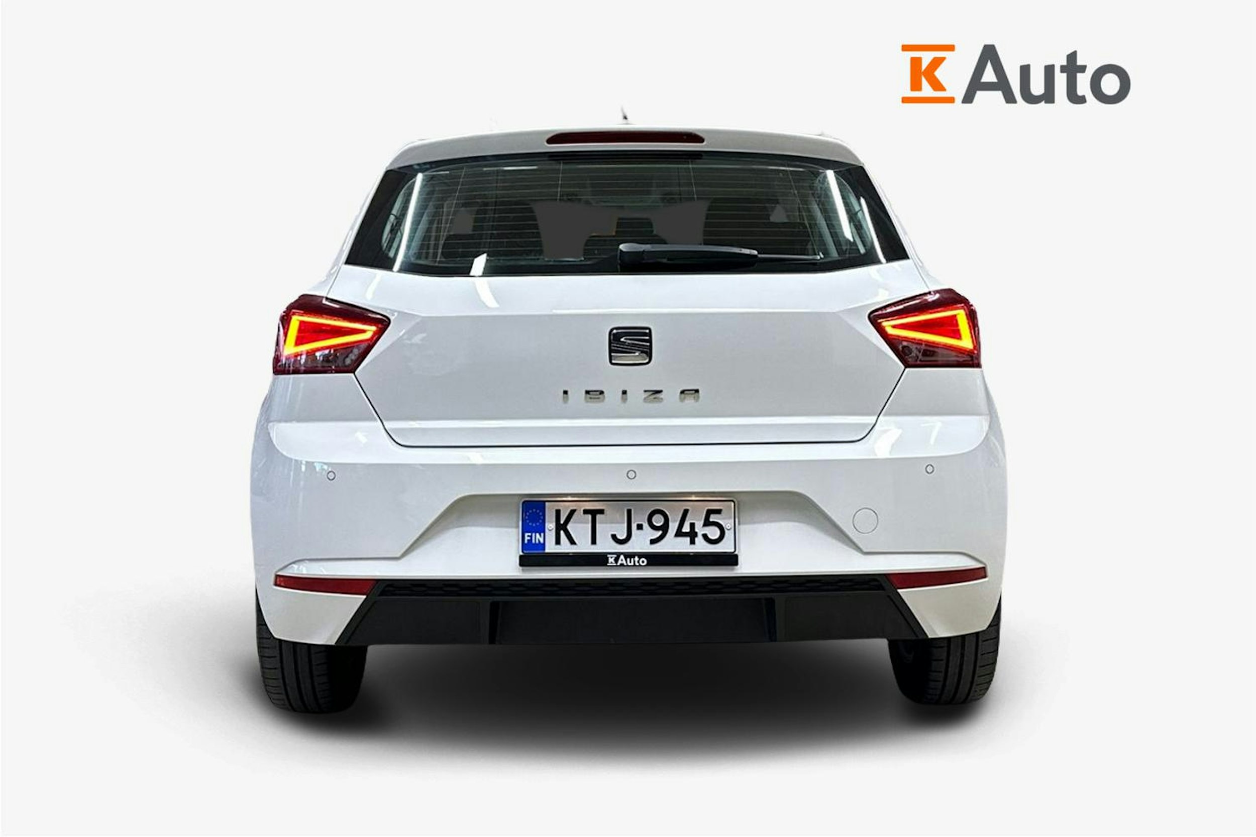 valkoinen SEAT Ibiza 2018 kuva 3.