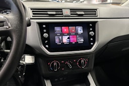 valkoinen SEAT Ibiza 2018 kuva 19.