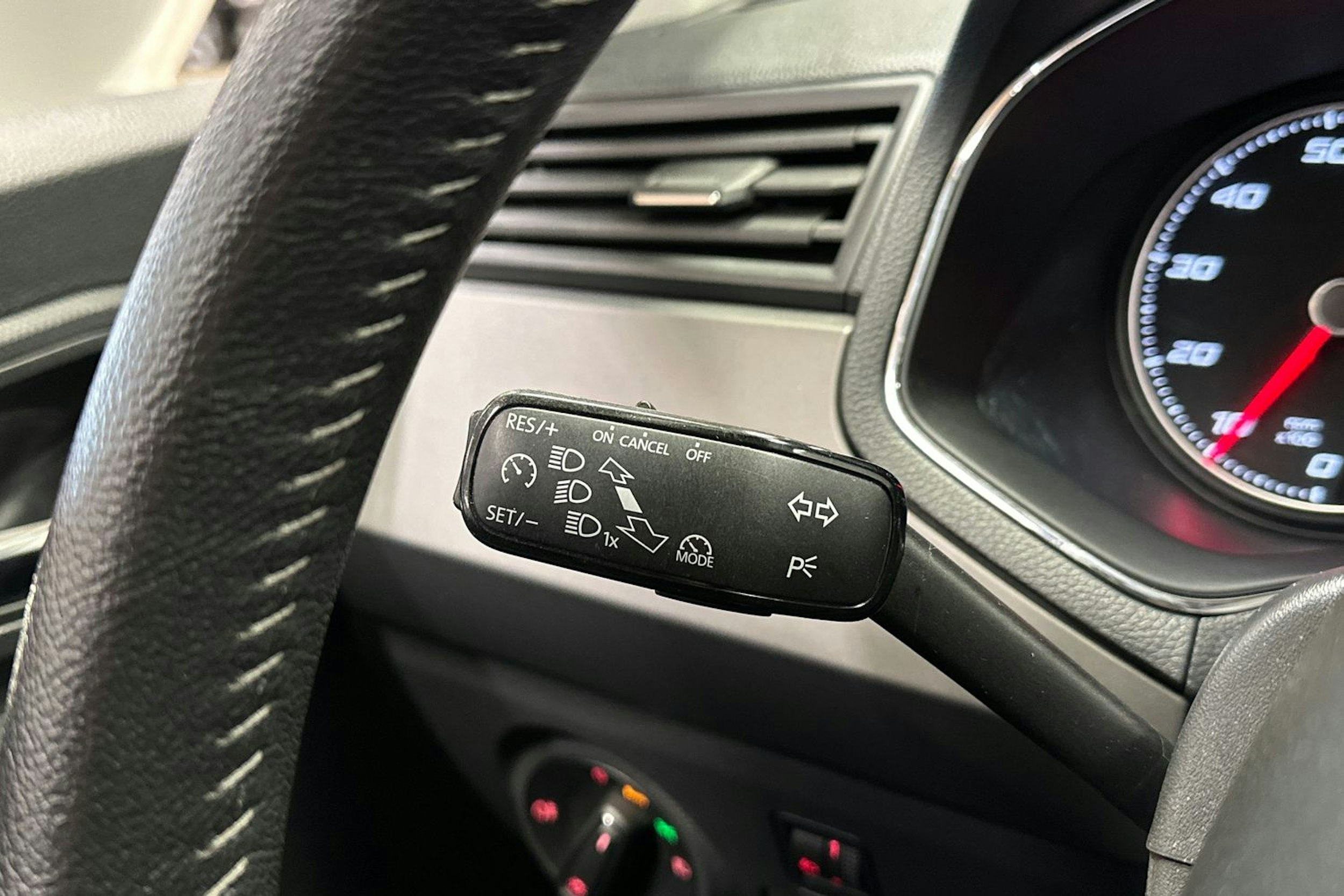 valkoinen SEAT Ibiza 2018 kuva 23.