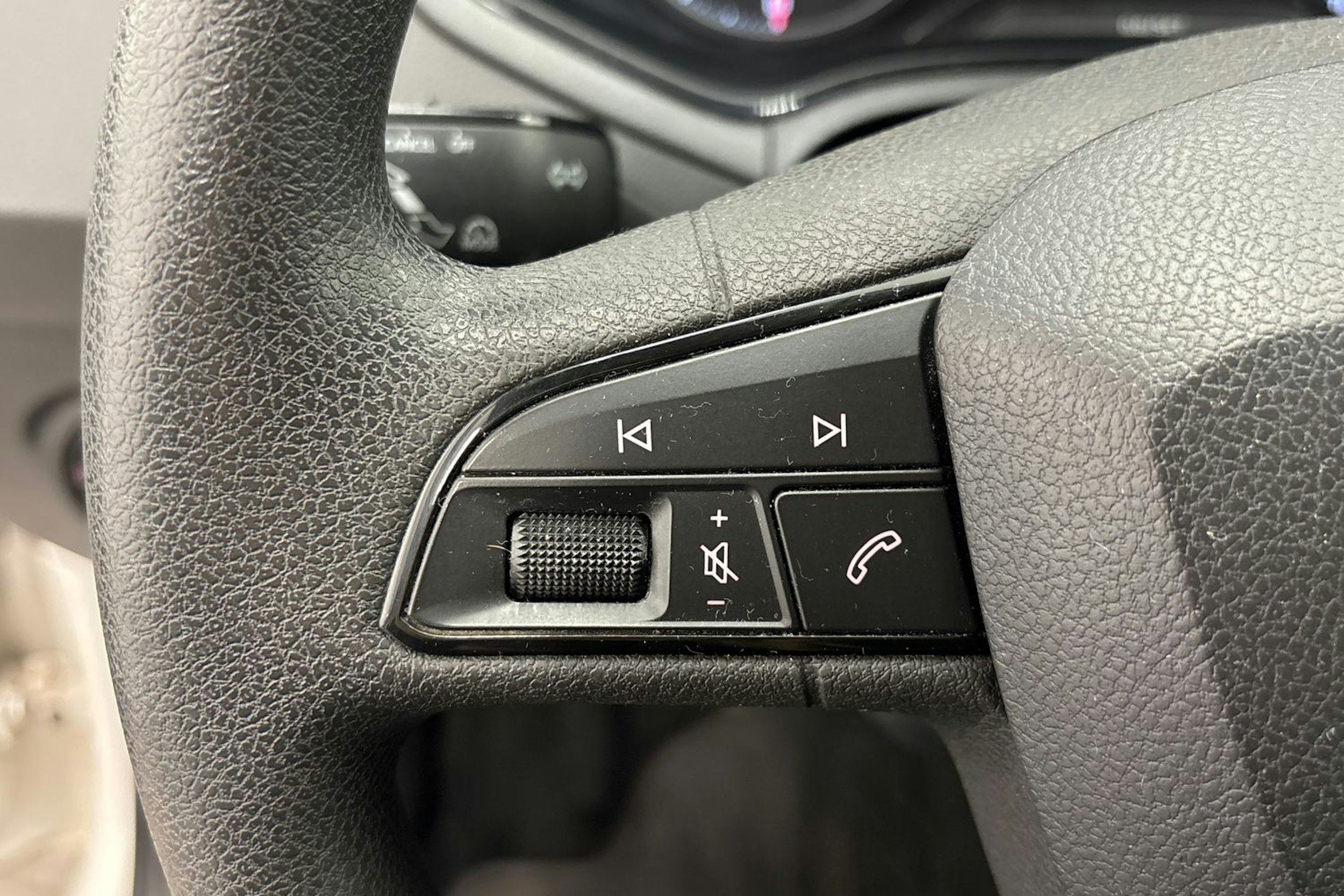 valkoinen SEAT Ibiza 2018 kuva 16.