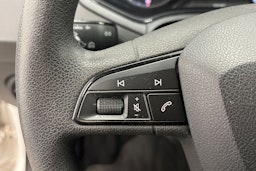 valkoinen SEAT Ibiza 2018 kuva 16.