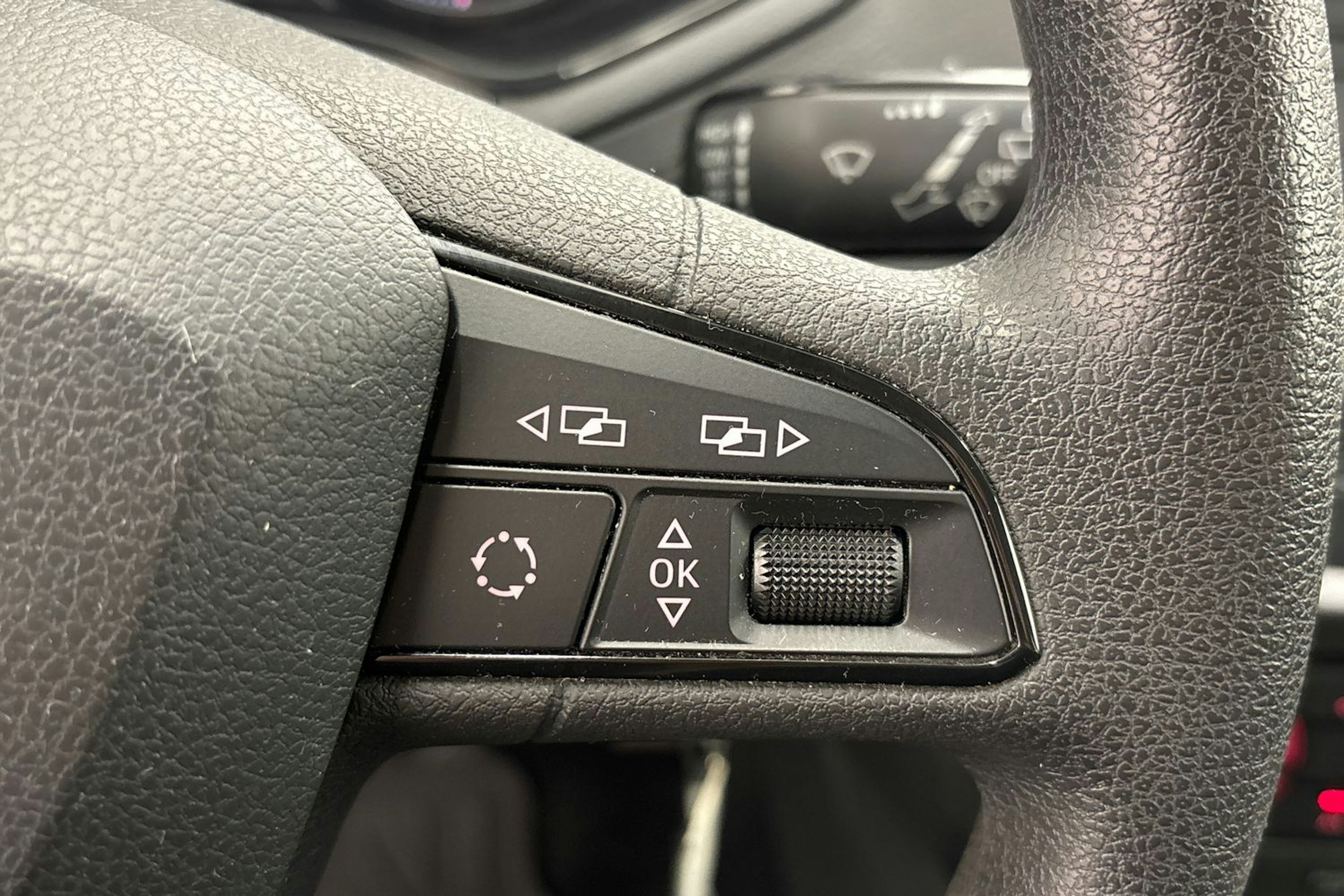 valkoinen SEAT Ibiza 2018 kuva 17.