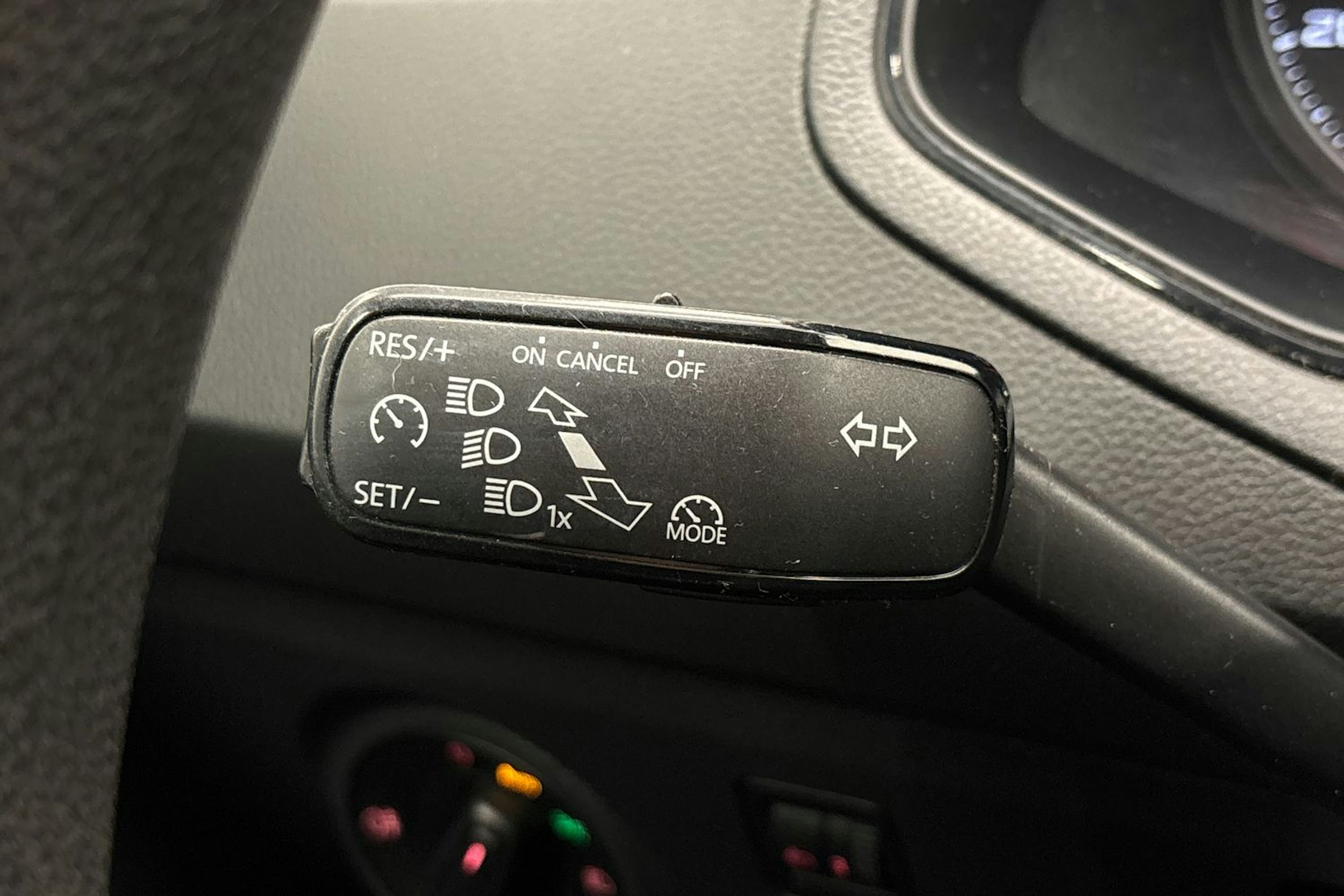 valkoinen SEAT Ibiza 2018 kuva 18.