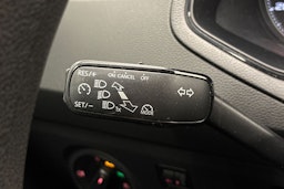 valkoinen SEAT Ibiza 2018 kuva 18.