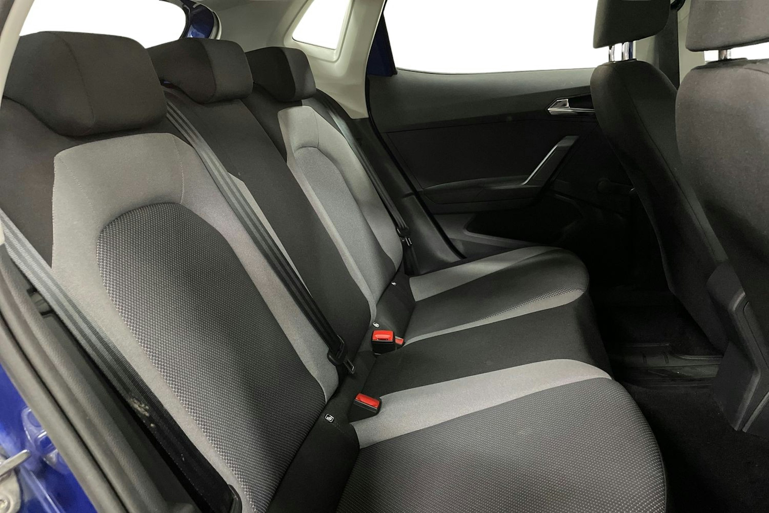 sininen SEAT Ibiza 2018 kuva 10.