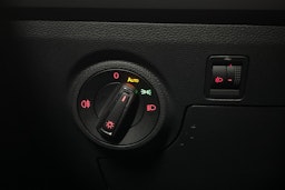 sininen SEAT Ibiza 2018 kuva 17.