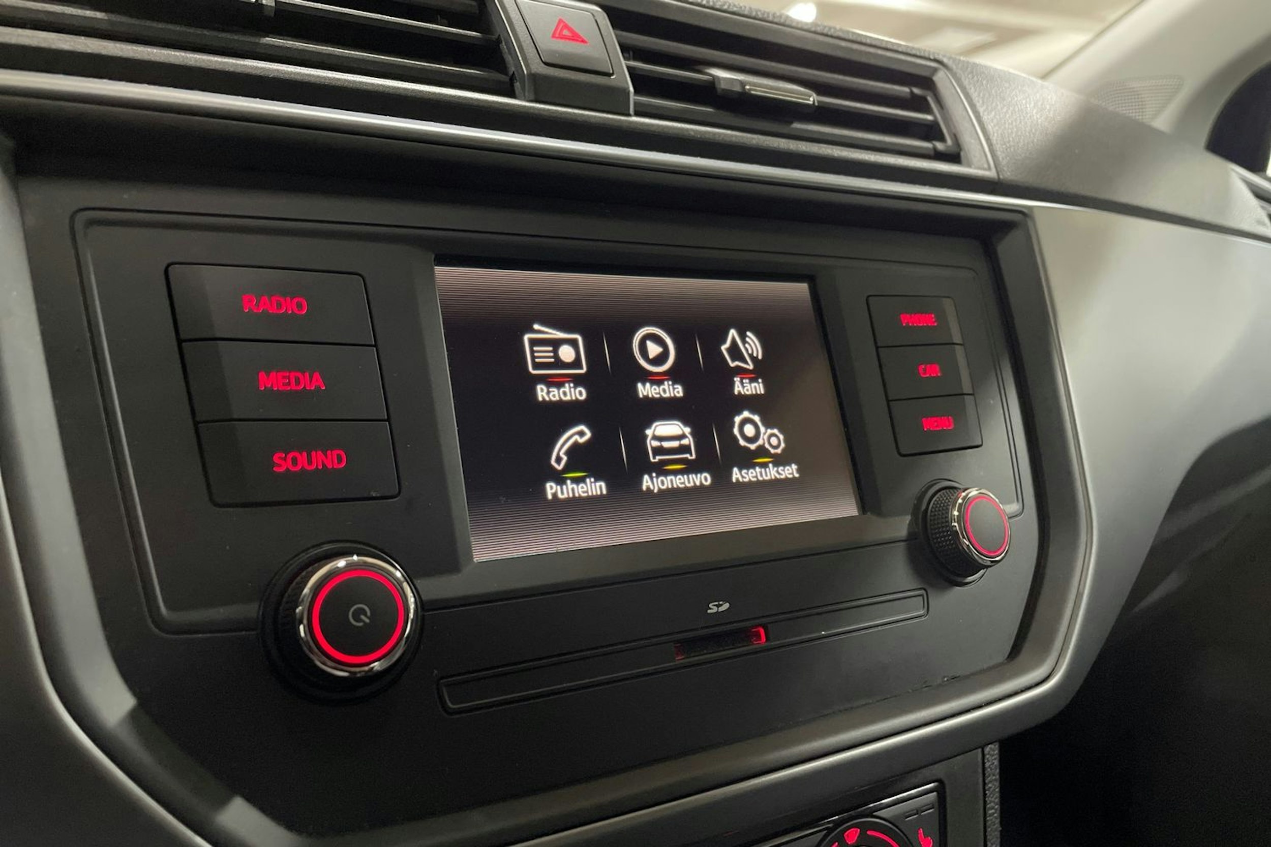 sininen SEAT Ibiza 2018 kuva 23.