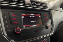 sininen SEAT Ibiza 2018 kuva 24.