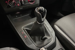 sininen SEAT Ibiza 2018 kuva 28.